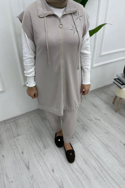 Yelekli Yıldız Takım – Modal Oysho  Kumaş, Düğme Detaylı Pantolon Bej