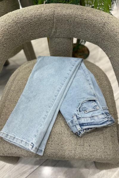 Düz Paça Likralı Mom Jean Pantolon Açık Mavi