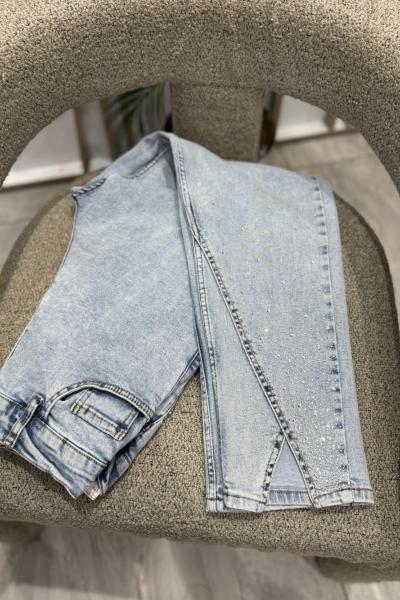 Önden Yırtmaç Detaylı Taşlı Full Likralı Kot Pantolon Açık Mavi