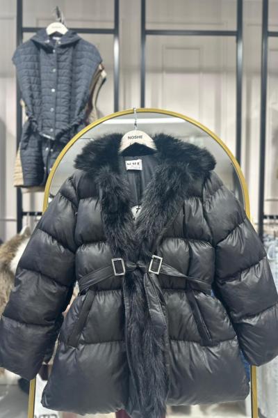 Belden Bağlamalı Kürk Detaylı Şişme Mont  Siyah