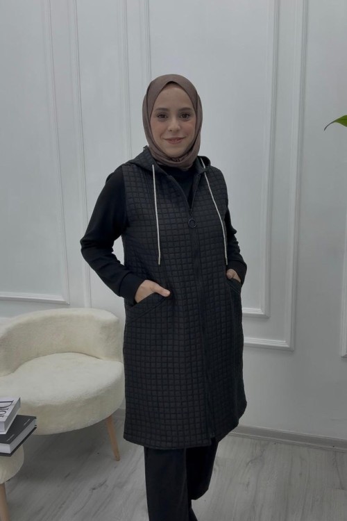 Kapüşonlu Kapitone Yelek Simli Kordon Detaylı Siyah