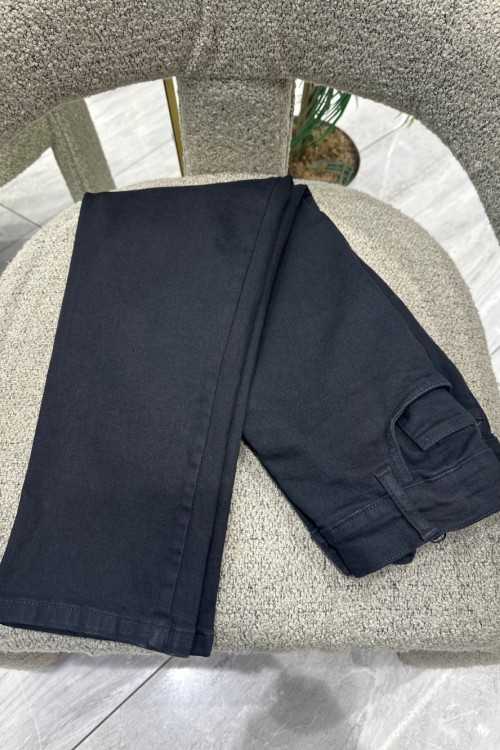 Düz Paça Likralı Mom Jean Pantolon Siyah