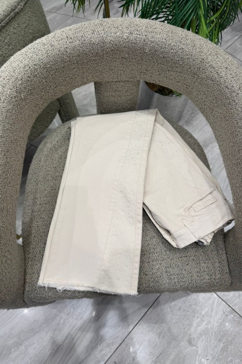 Paça Püsküllü Kot Taş Detaylı Kot Pantolon Bej