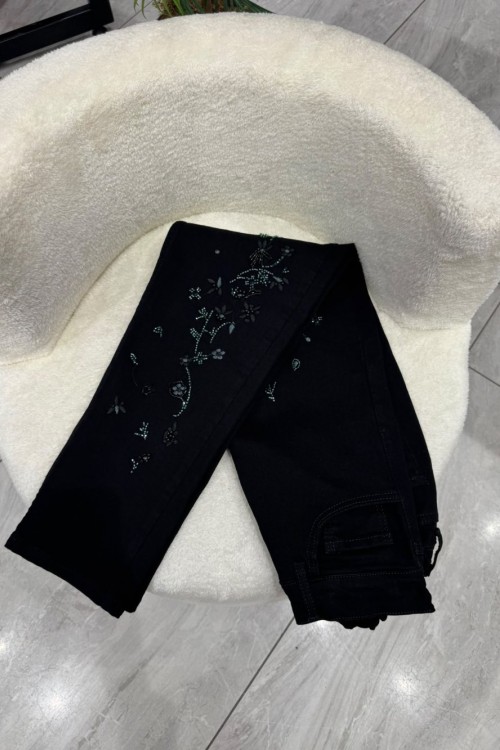 Taş ve Çiçek İşlemeli Mom Jean Kadın Pantolon Siyah